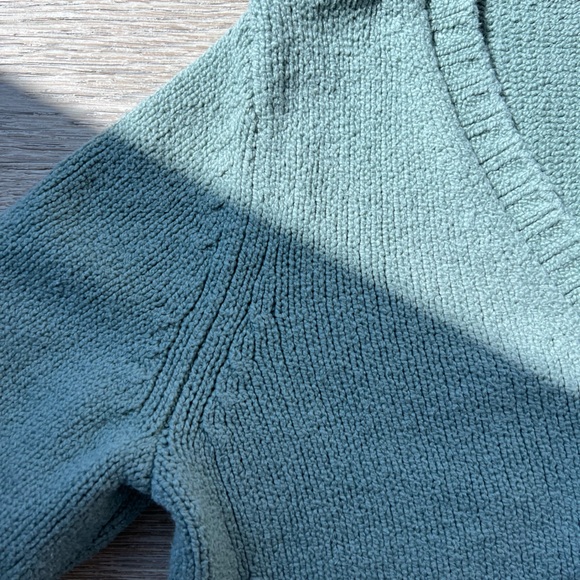 Abercrombie & Fitch Sage Green V-Neck Button Cardigan - Picture 2 of 9